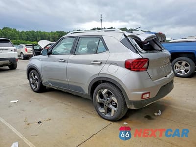 Drugie zdjęcie samochodu z przodu: 2026 HYUNDAI VENUE SEL VIN:KMHRC8A3XTU479672 - miniatura