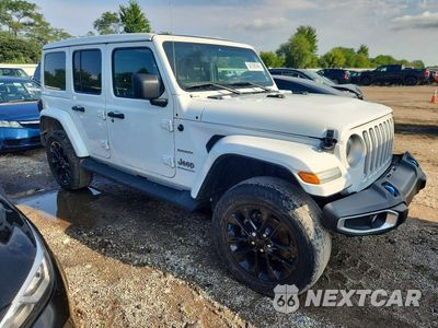 Czwarte zdjęcie samochodu z boku: 2023 JEEP WRANGLER SAHARA 4XE VIN:1C4JJXP65PW555909 - miniatura