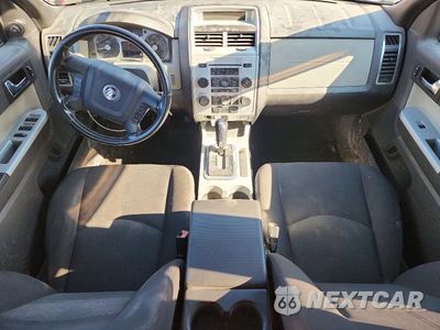Zdjęcie 8 z 14 samochodu: 2011 MERCURY MARINER VIN:4M2CN9BG6BKJ03681 - miniatura