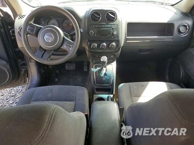 Zdjęcie 8 z 13 samochodu: 2017 JEEP PATRIOT SPORT VIN:1C4NJPBB4HD202581 - miniatura