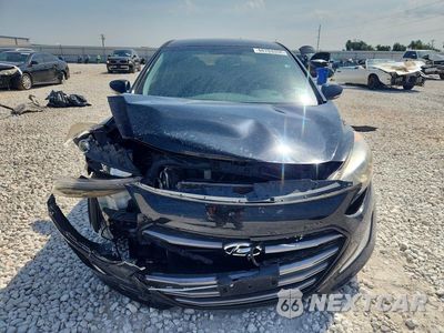 Piąte zdjęcie samochodu w środku: 2016 HYUNDAI ELANTRA GT BASE VIN:KMHD35LH4GU296985 - miniatura
