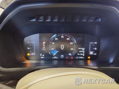 Zdjęcie 9 z 13 samochodu: 2019 VOLVO XC90 T5 MOMENTUM VIN:YV4102PK7K1470947 - miniatura