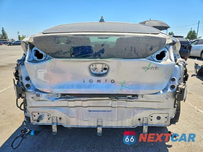 Zdjęcie 6 z 13 samochodu: 2019 HYUNDAI IONIQ LIMITED VIN:KMHC05LH0KU034992 - miniatura