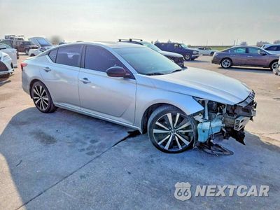 Czwarte zdjęcie samochodu z boku: 2019 NISSAN ALTIMA SR VIN:1N4BL4CV1KC159471 - miniatura