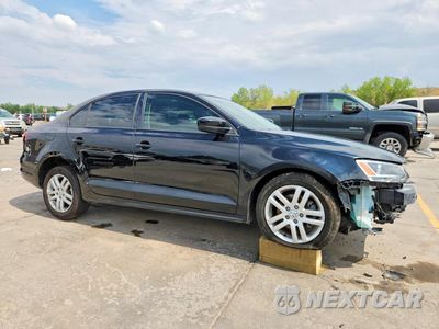 Czwarte zdjęcie samochodu z boku: 2018 VOLKSWAGEN JETTA S VIN:3VW2B7AJXJM231969 - miniatura