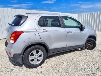 Trzecie zdjęcie samochodu z tyłu: 2020 CHEVROLET TRAX LS VIN:KL7CJKSB6LB312205 - miniatura