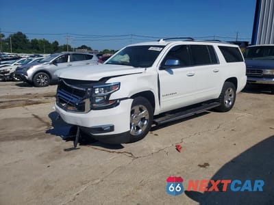 2017 CHEVROLET SUBURBAN K1500 PREMIER 1GNSKJKC1HR380030 - główne zdjęcie licytacji z USA - miniatura