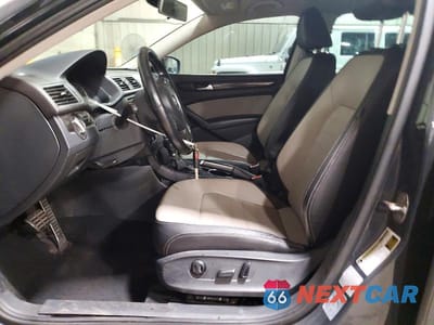 Zdjęcie 7 z 12 samochodu: 2015 VOLKSWAGEN PASSAT SE VIN:1VWBT7A35FC014997 - miniatura