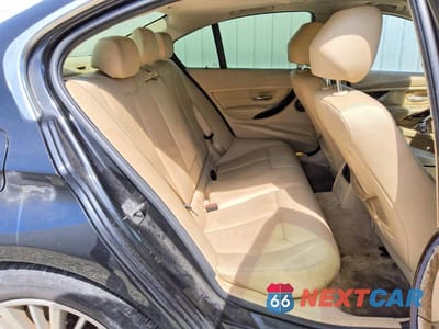 Zdjęcie 10 z 12 samochodu: 2013 BMW 335 I VIN:WBA3A9C54DF475253 - miniatura