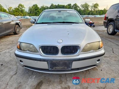 Piąte zdjęcie samochodu w środku: 2003 BMW 325 XI VIN:WBAEU33453PM54926 - miniatura