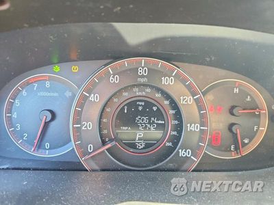 Zdjęcie 9 z 13 samochodu: 2016 HONDA ACCORD SPORT VIN:1HGCR2F50GA174626 - miniatura