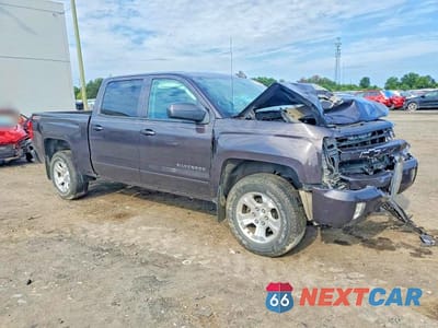 Czwarte zdjęcie samochodu z boku: 2016 CHEVROLET SILVERADO K1500 LT VIN:3GCUKREC2GG174239 - miniatura