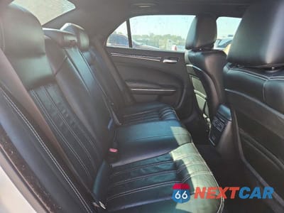 Zdjęcie 10 z 12 samochodu: 2020 CHRYSLER 300 S VIN:2C3CCABTXLH178455 - miniatura