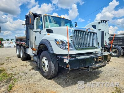 Czwarte zdjęcie samochodu z boku: 2014 INTERNATIONAL 7600 DUMP TRUCK VIN:1HTGSSJT9EH025391 - miniatura