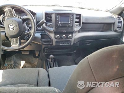 Zdjęcie 8 z 12 samochodu: 2022 RAM 2500 TRADESMAN VIN:3C6UR5CL9NG411675 - miniatura