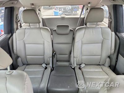 Zdjęcie 10 z 13 samochodu: 2016 HONDA ODYSSEY EXL VIN:5FNRL5H66GB038154 - miniatura