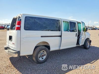 Trzecie zdjęcie samochodu z tyłu: 2025 GMC SAVANA G3500 LT VIN:1GJZ7PFP4S1257278 - miniatura