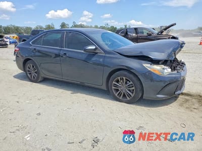 Czwarte zdjęcie samochodu z boku: 2016 TOYOTA CAMRY SE VIN:4T1BF1FK0GU203720 - miniatura