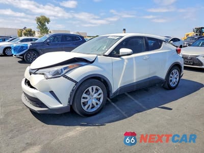 2019 TOYOTA C-HR LE JTNKHMBX1K1042947 - główne zdjęcie licytacji z USA - miniatura
