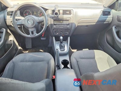 Zdjęcie 8 z 12 samochodu: 2014 VOLKSWAGEN JETTA BASE VIN:3VW2K7AJ7EM372312 - miniatura
