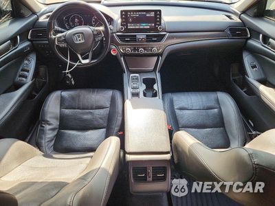 Zdjęcie 8 z 13 samochodu: 2020 HONDA ACCORD TOURING VIN:1HGCV2F94LA017156 - miniatura