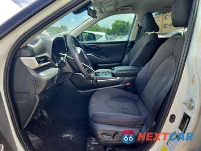 Zdjęcie 7 z 13 samochodu: 2020 TOYOTA HIGHLANDER HYBRID LE VIN:5TDZARAH8LS501121 - miniatura