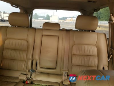Zdjęcie 10 z 13 samochodu: 2004 LEXUS LX 470 VIN:JTJHT00W543540038 - miniatura