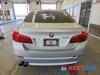 Zdjęcie 6 z 12 samochodu: 2012 BMW 528 XI VIN:WBAXH5C50CDW06422 - miniatura
