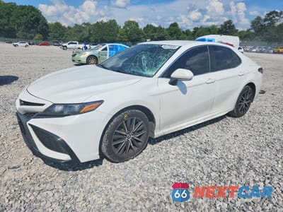 2022 TOYOTA CAMRY SE 4T1G11AK3NU682644 - główne zdjęcie licytacji z USA - miniatura