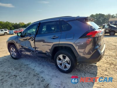 Drugie zdjęcie samochodu z przodu: 2025 TOYOTA RAV4 LE VIN:JTMMWRFV5SD302595 - miniatura