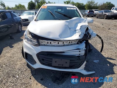 Piąte zdjęcie samochodu w środku: 2018 CHEVROLET TRAX 1LT VIN:KL7CJLSB0JB688353 - miniatura