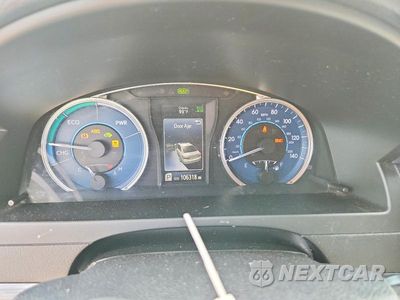 Zdjęcie 9 z 12 samochodu: 2017 TOYOTA CAMRY HYBRID LE VIN:4T1BD1FKXHU226669 - miniatura
