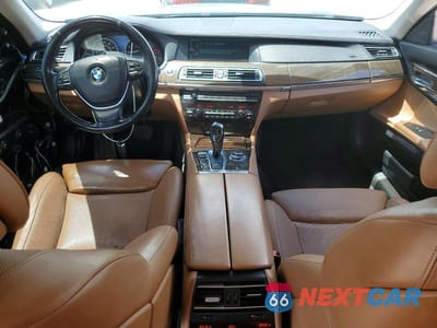 Zdjęcie 8 z 12 samochodu: 2012 BMW 750 LXI VIN:WBAKC8C51CC435681 - miniatura