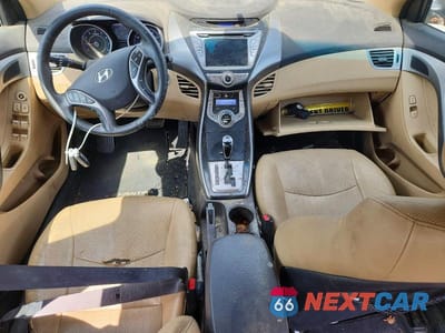 Zdjęcie 8 z 12 samochodu: 2013 HYUNDAI ELANTRA LIMITED VIN:KMHDH4AE2DU686970 - miniatura
