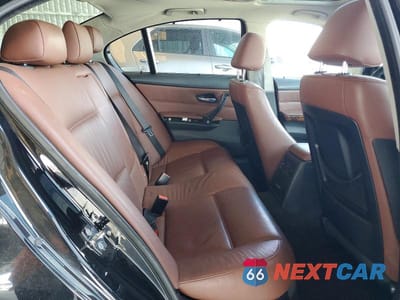 Zdjęcie 10 z 12 samochodu: 2006 BMW 325 I VIN:WBAVB13566PT11328 - miniatura