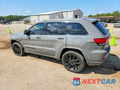 Drugie zdjęcie samochodu z przodu: 2020 JEEP GRAND CHEROKEE LAREDO VIN:1C4RJFAG0LC169022 - miniatura