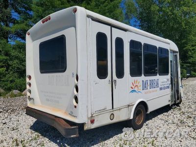 Czwarte zdjęcie samochodu z boku: 2016 FORD ECONOLINE E350 SUPER DUTY CUTAWAY VAN VIN:1FDEE3FL3GDC19088 - miniatura