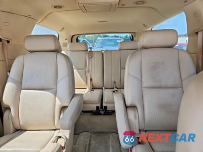 Zdjęcie 10 z 13 samochodu: 2007 CADILLAC ESCALADE ESV VIN:1GYFK66837R359069 - miniatura