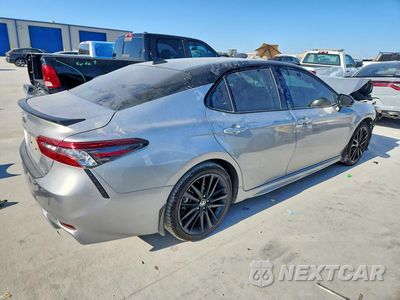 Trzecie zdjęcie samochodu z tyłu: 2024 TOYOTA CAMRY XSE VIN:4T1K31AK4RU074349 - miniatura