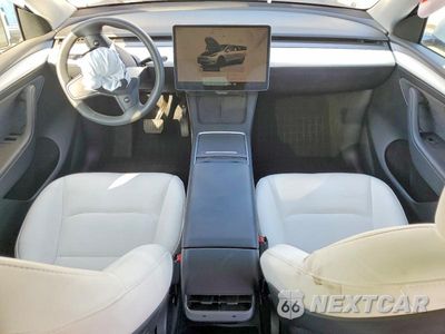 Zdjęcie 8 z 12 samochodu: 2023 TESLA MODEL Y VIN:7SAYGDED0PF979261 - miniatura