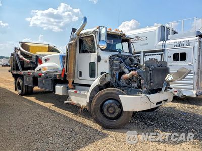Czwarte zdjęcie samochodu z boku: 2015 PETERBILT 337 VIN:2NP2HM6X5FM256765 - miniatura