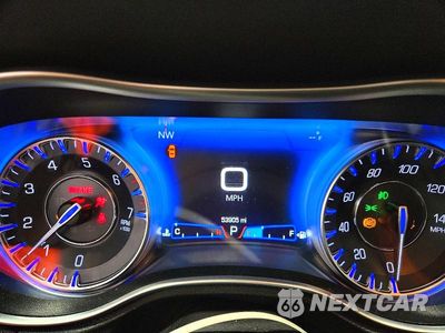Zdjęcie 9 z 12 samochodu: 2022 CHRYSLER 300 TOURING L VIN:2C3CCASG7NH236933 - miniatura