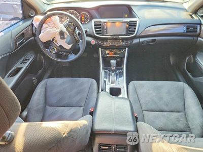 Zdjęcie 8 z 13 samochodu: 2016 HONDA ACCORD EX VIN:1HGCR2F05GA232251 - miniatura