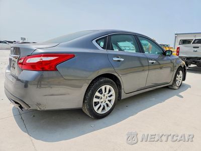 Trzecie zdjęcie samochodu z tyłu: 2016 NISSAN ALTIMA 2.5 S VIN:1N4AL3AP2GN358969 - miniatura