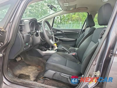 Zdjęcie 7 z 12 samochodu: 2019 HONDA FIT LX VIN:3HGGK5H42KM707423 - miniatura