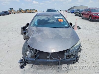 Piąte zdjęcie samochodu w środku: 2018 TOYOTA COROLLA SE VIN:5YFBURHE1JP756896 - miniatura