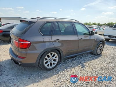Trzecie zdjęcie samochodu z tyłu: 2011 BMW X5 XDRIVE35I VIN:5UXZV4C53BL410878 - miniatura