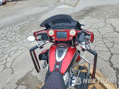 Zdjęcie 6 z 8 samochodu: 2019 INDIAN ROADMASTER VIN:56KTRAAA2K3379207 - miniatura