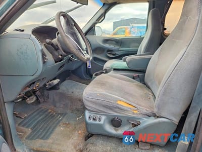 Zdjęcie 7 z 12 samochodu: 1997 FORD F250 VIN:1FTFX28L6VKC43324 - miniatura
