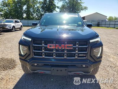 Piąte zdjęcie samochodu w środku: 2025 GMC CANYON AT4 VIN:1GTP2DEK9S1228893 - miniatura